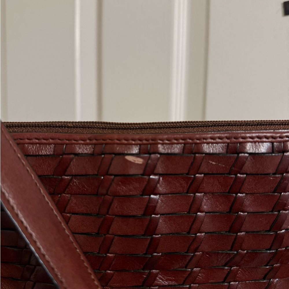 Fossil Dark Brown Woven Crossbody Bag - Picture 5 of 11